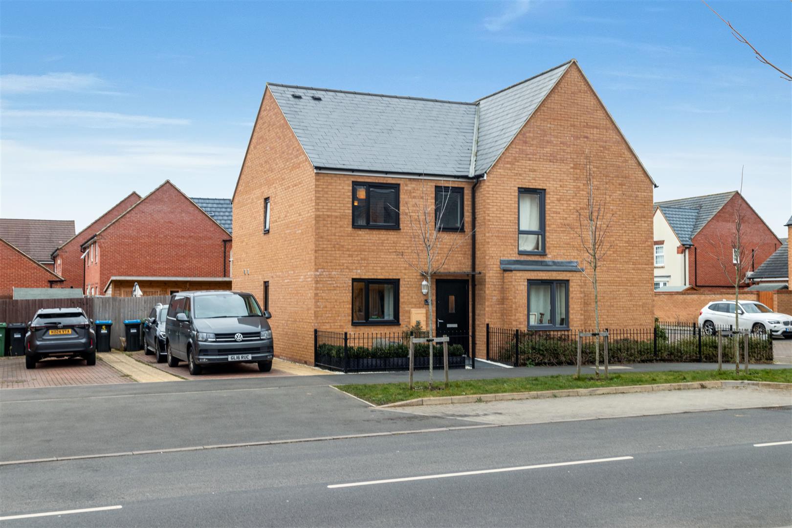 Holt Avenue, Brooklands, Milton Keynes